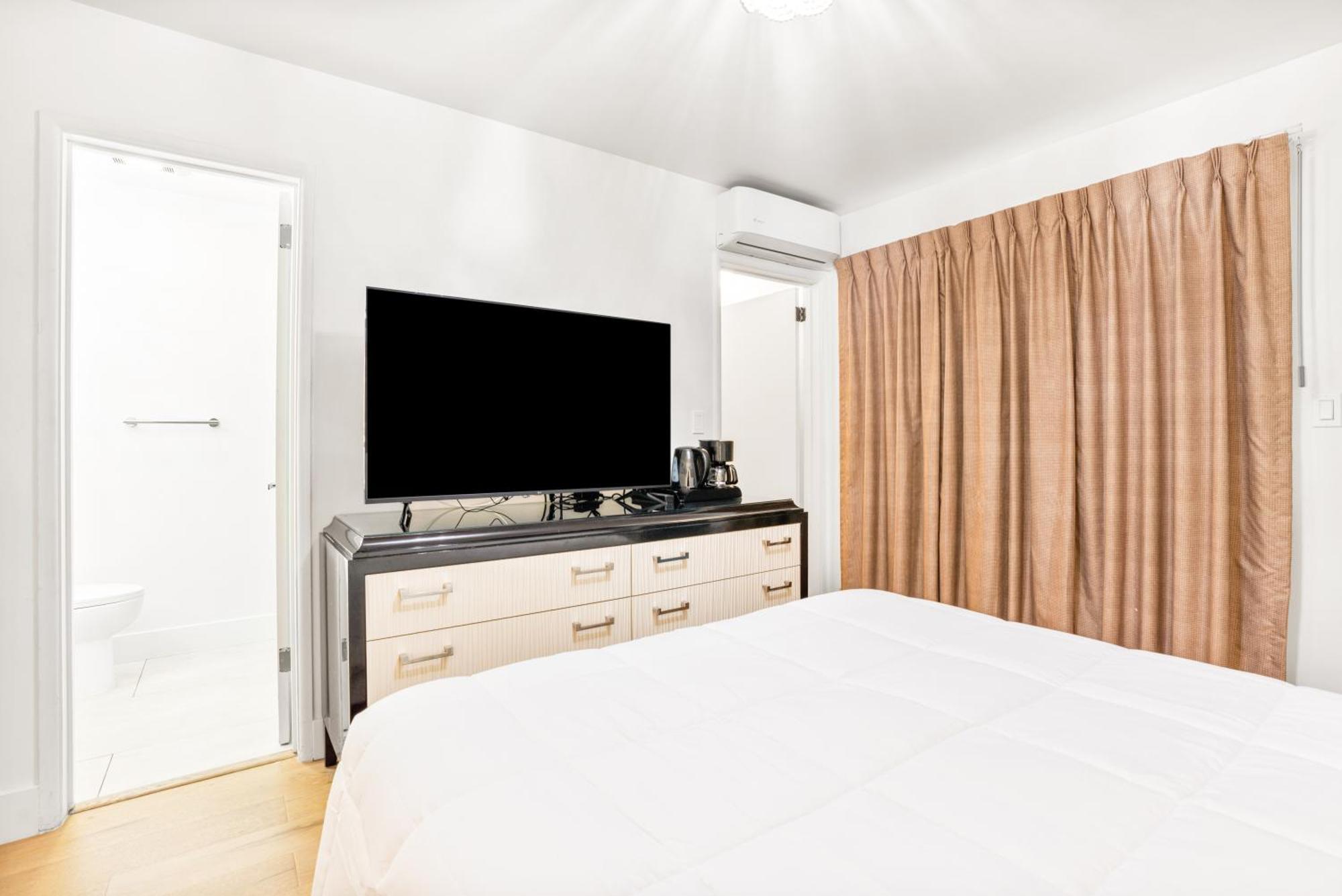 Pacific Crest Hotel Santa Bárbara Habitación foto