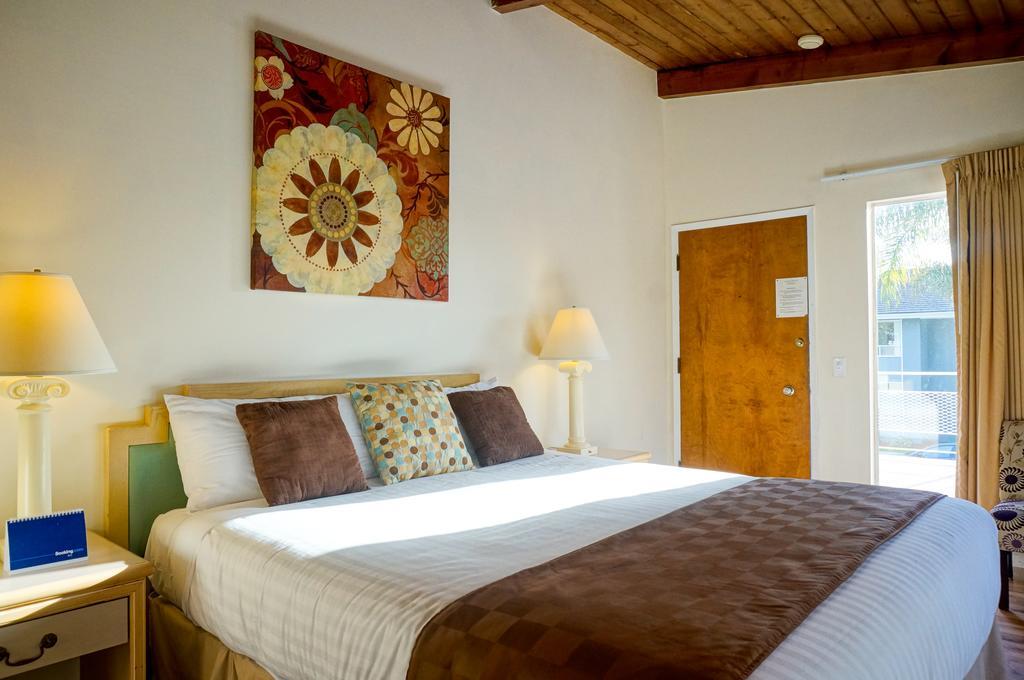Pacific Crest Hotel Santa Bárbara Habitación foto